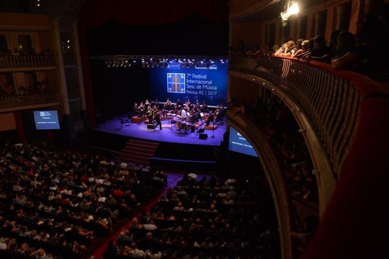 7º SESC’s International Music Festival | Unisinos Anchieta Orchestra | Theater Guarany | Photo: Fávio Neves